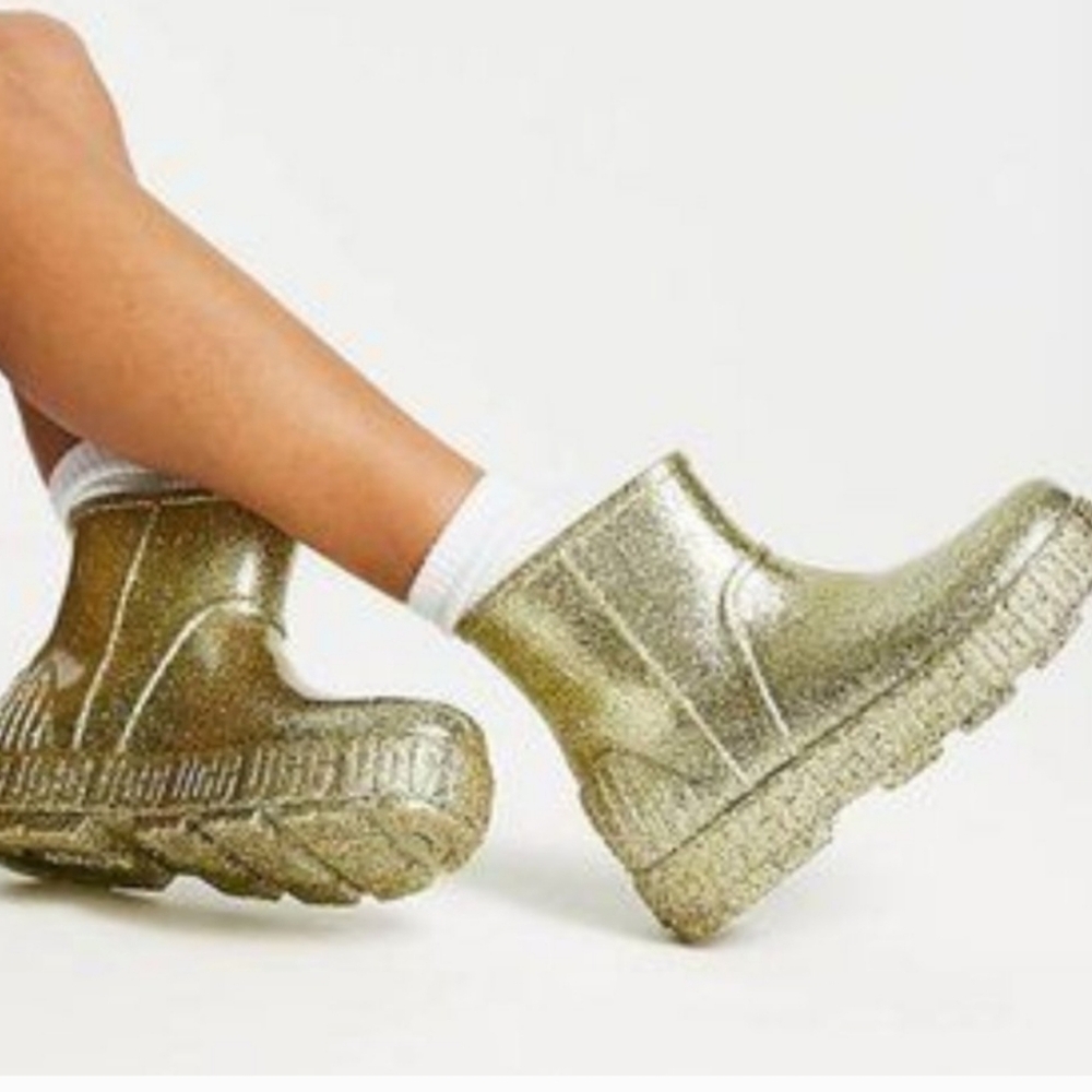 UGG Waterproof UGGPlush Wool Rain Boots Drizlita Glitter Gold Size 7 EU 38